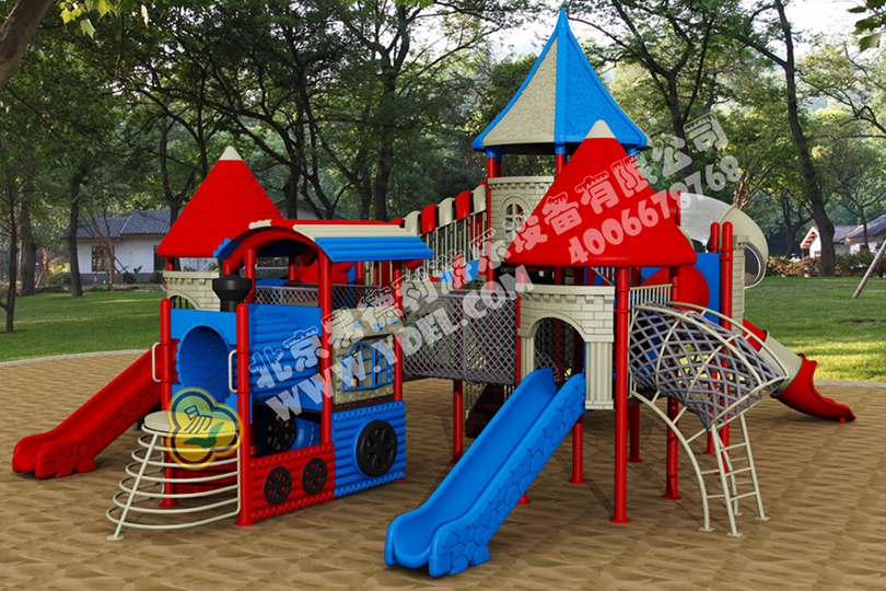 社區兒童組合滑梯設（shè）備六