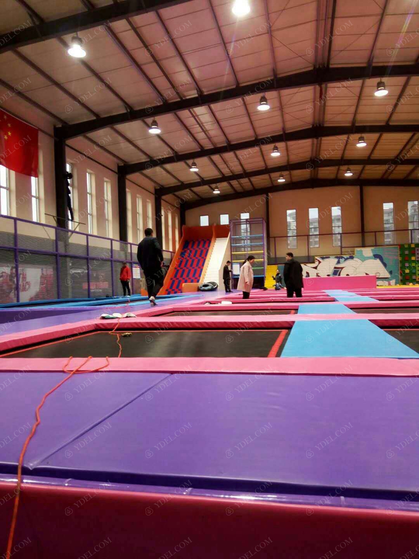 蹦（bèng）床公園效果圖