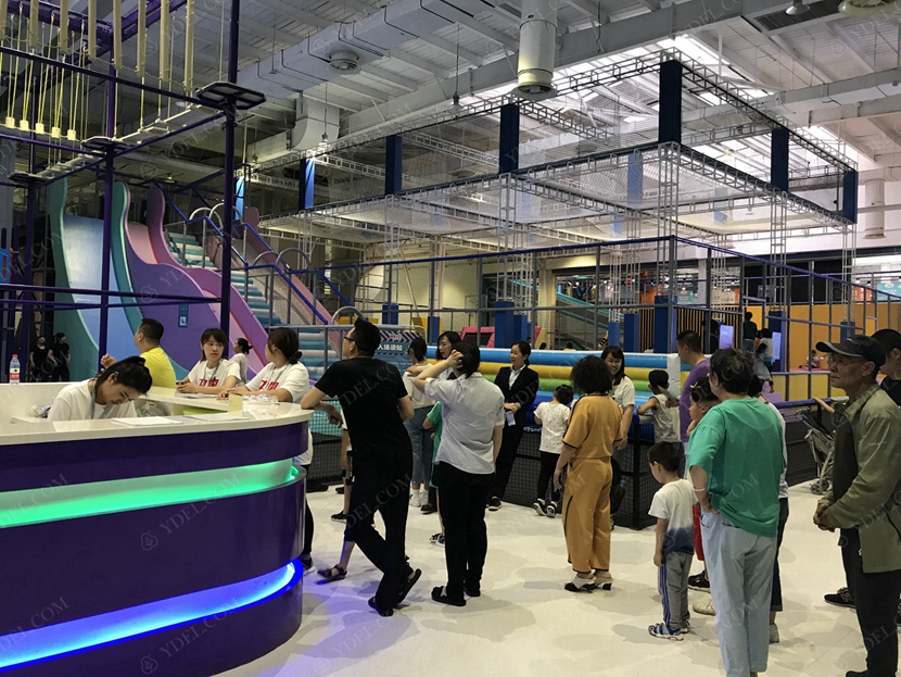 室內（nèi）公園現場圖片