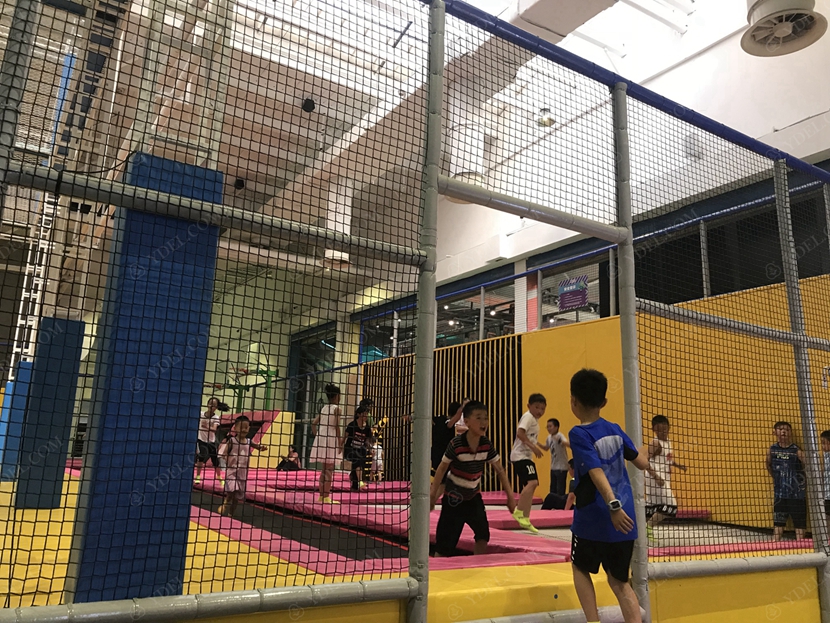 蹦床館（guǎn）效果展示